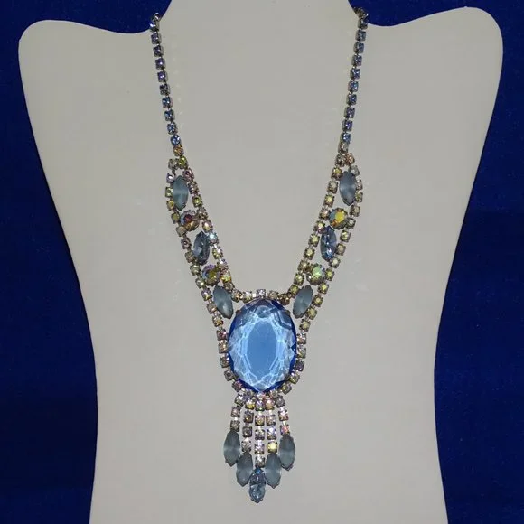 LARGE BLUE MADALION NECKLACE - Picture 1 of 5